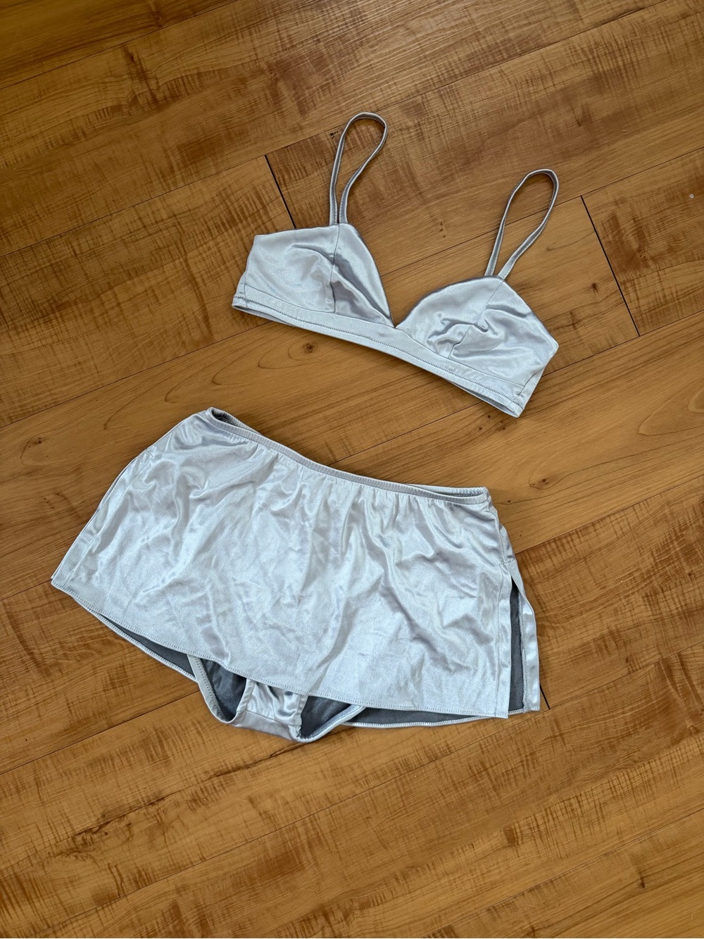 Vintage RARE Y2K Light Silver Bralette and Skirted Bottom Bikini Swimsuit Set